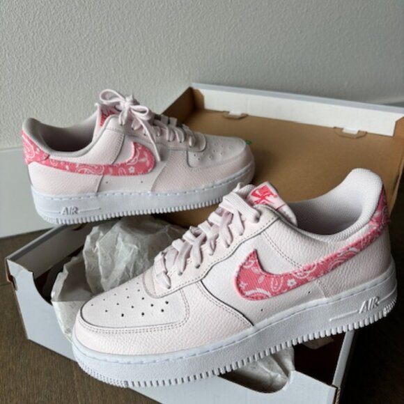 NEW Pearl Pink Paisley Nike Air Force 1 '07 Womens Size 8 - Picture 5 of 7